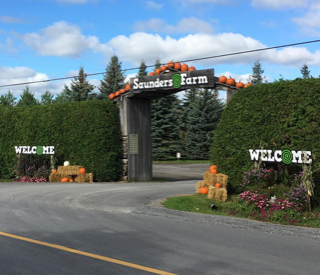 Saunders Farm Main Entrance